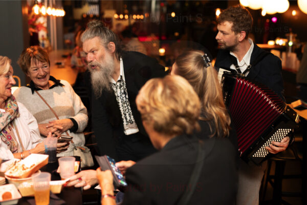 -Pé & Rinus - Dizze Keer Bie Ons - fotograaf Gerhard Taatgen 291125 high-res-63